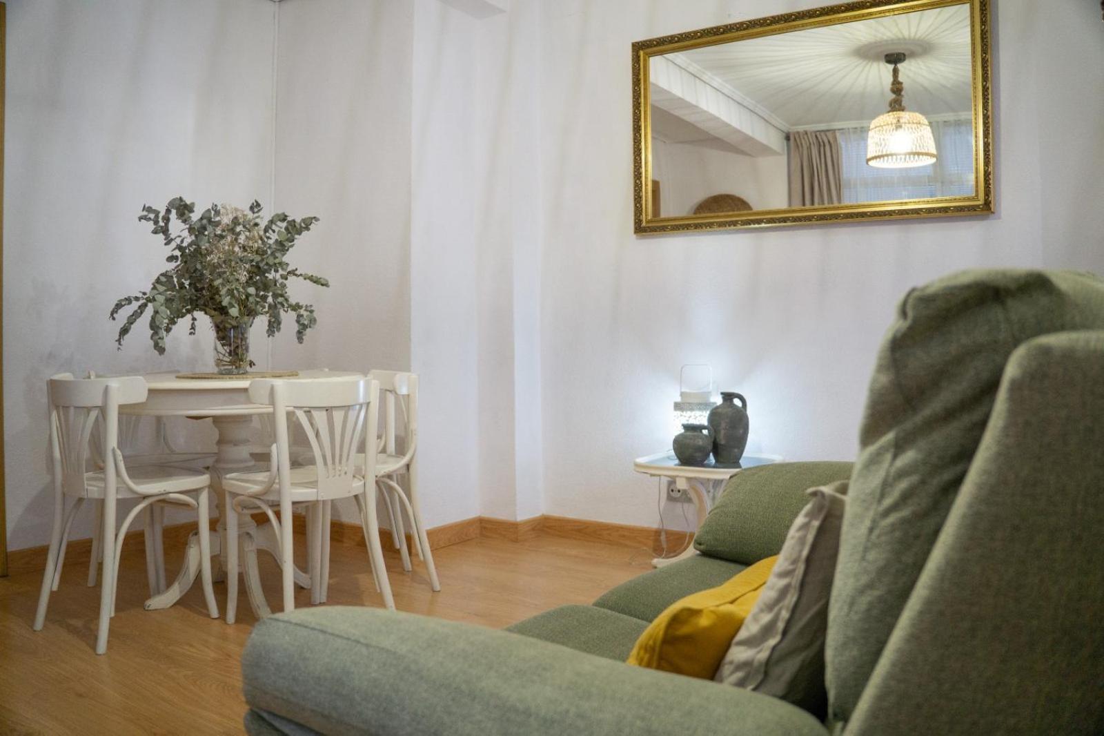 Piso Completo Cerca De Estacion Bus, Tren Y Ferrys Apartment Santander Ngoại thất bức ảnh