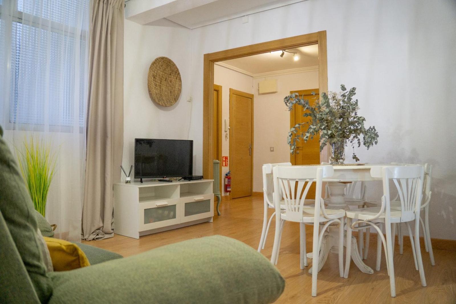 Piso Completo Cerca De Estacion Bus, Tren Y Ferrys Apartment Santander Ngoại thất bức ảnh
