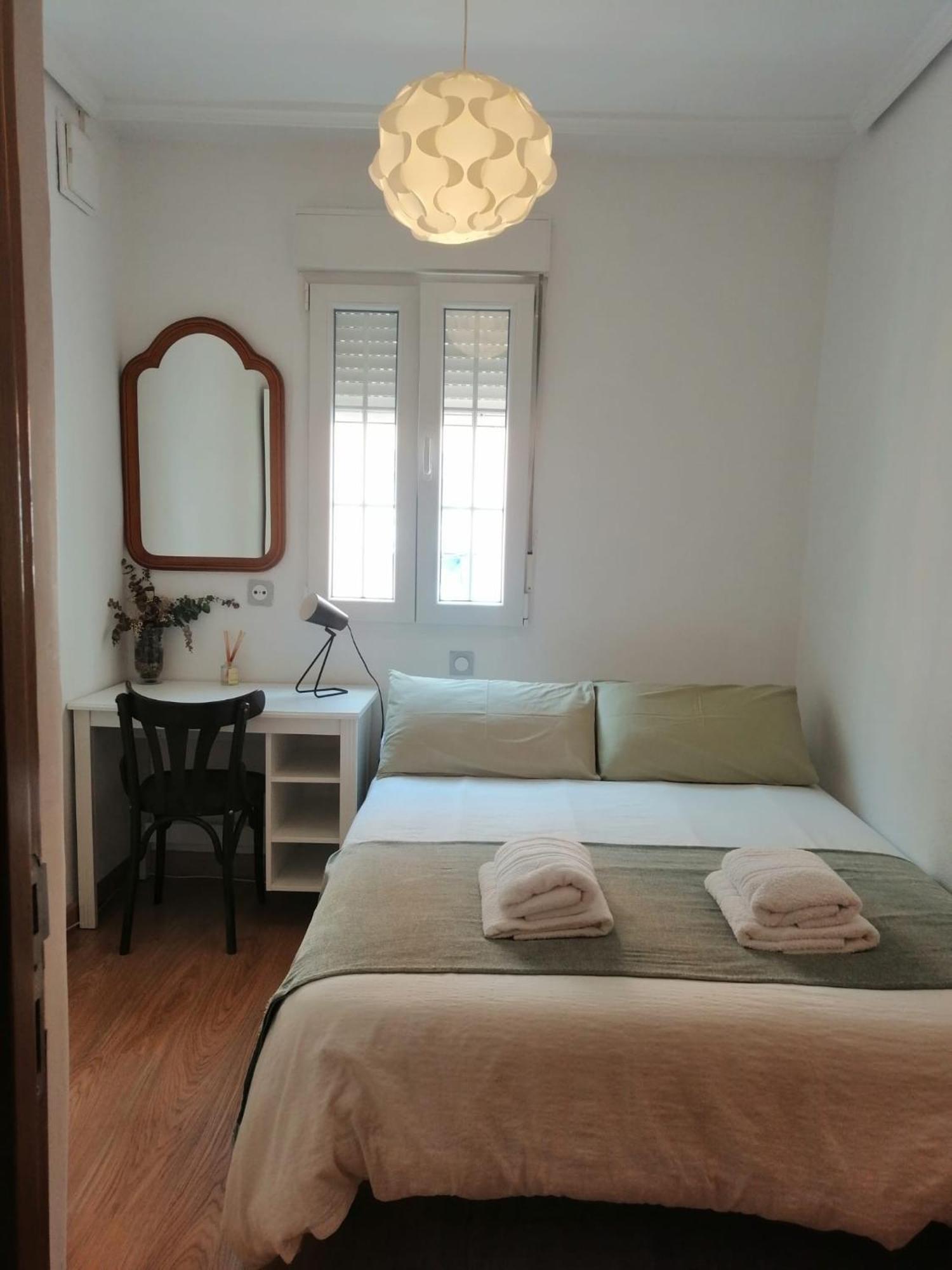 Piso Completo Cerca De Estacion Bus, Tren Y Ferrys Apartment Santander Ngoại thất bức ảnh
